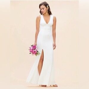 Dress The Population Sandra Off White Plunge Maxi Gown Slit NWOT SZ SM